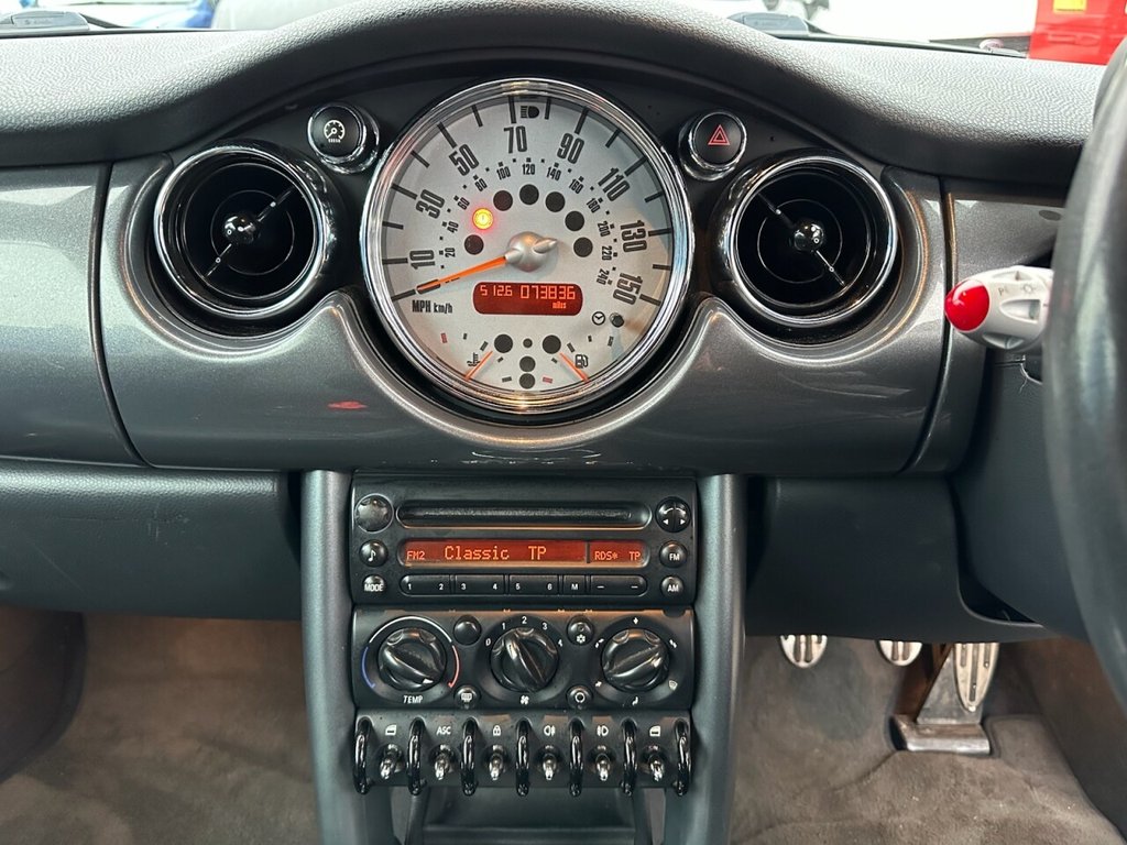 Used MINI Convertible 2007 for sale - 77139481: Photo 27