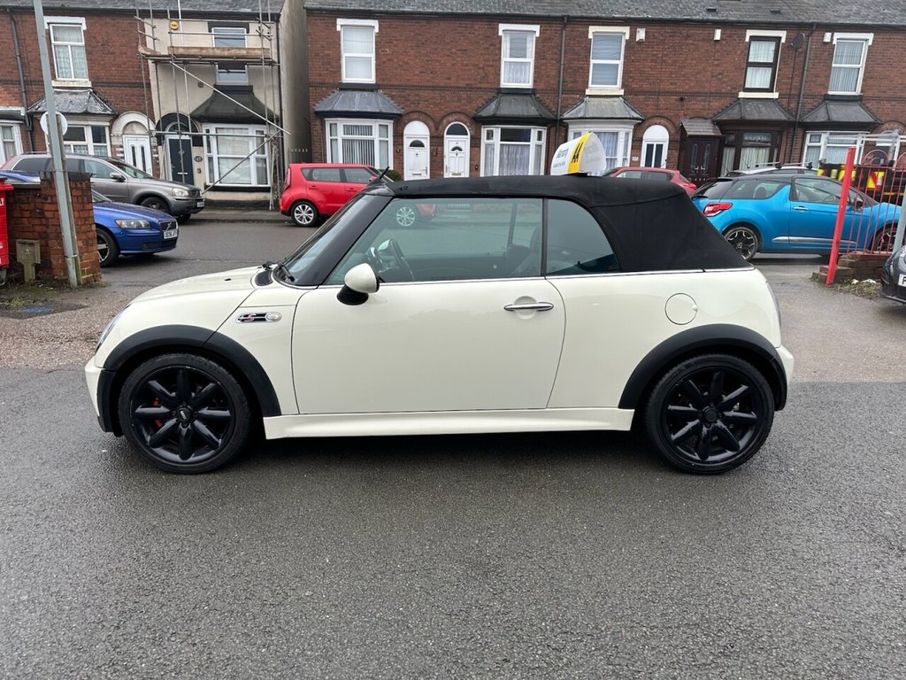 Used MINI Convertible 2007 for sale - 77139481: Photo 8
