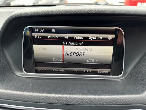 Used Mercedes-Benz E Class 2014 for sale - 76303561: Photo 39