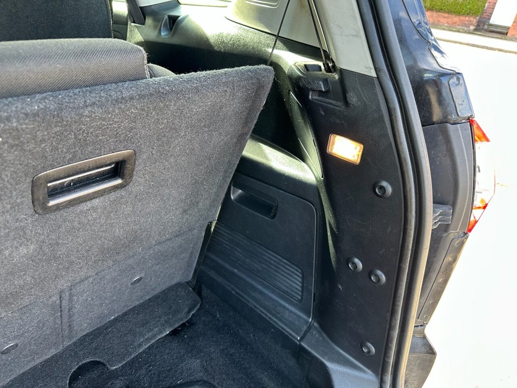 Used Ford S-Max 2010 for sale - 78049477: Photo 13