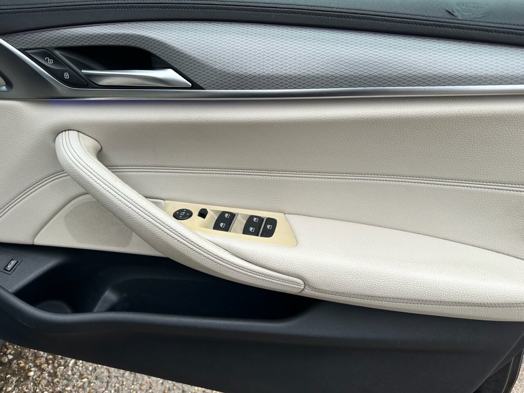 Used BMW 5 Series 2018 for sale - 77632069: Photo 30