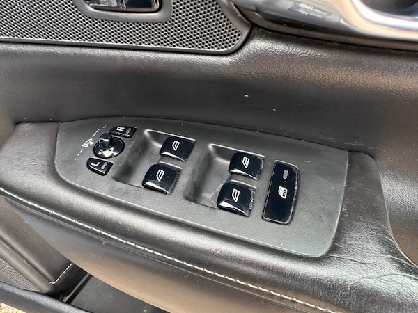 Used Volvo S90 2017 for sale - 74845441: Photo 27