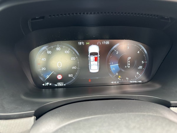 Used Volvo S90 2017 for sale - 74845441: Photo 31