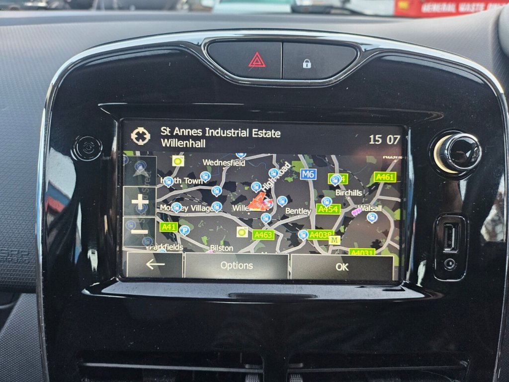 Used Renault Clio 2014 for sale - 76797657: Photo 13