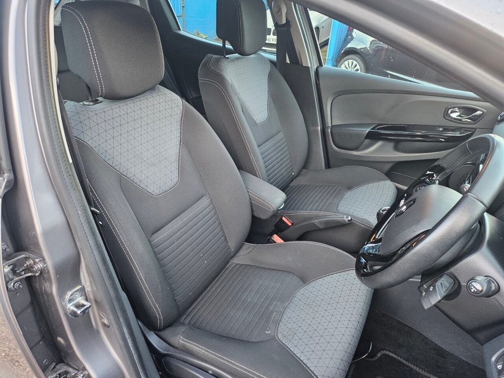 Used Renault Clio 2014 for sale - 76797657: Photo 20