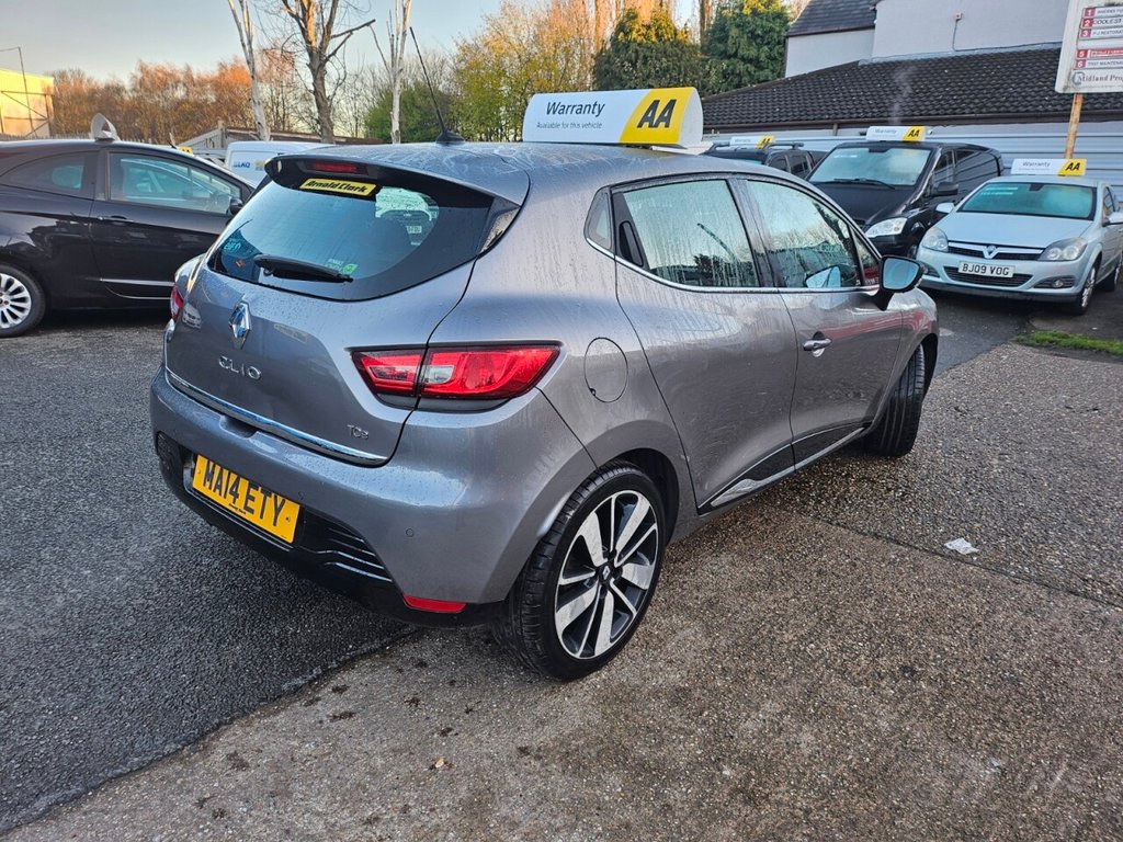 Used Renault Clio 2014 for sale - 76797657: Photo 3