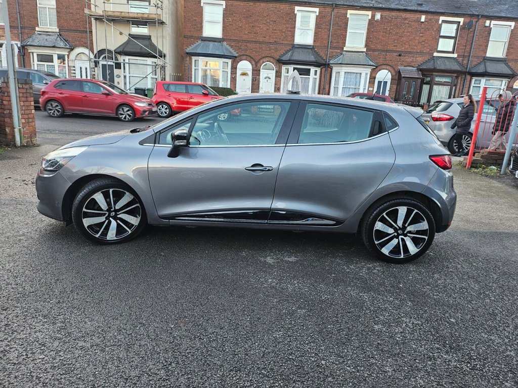 Used Renault Clio 2014 for sale - 76797657: Photo 6