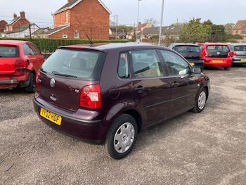 Used Volkswagen Polo 2002 for sale - 78190399: Photo
