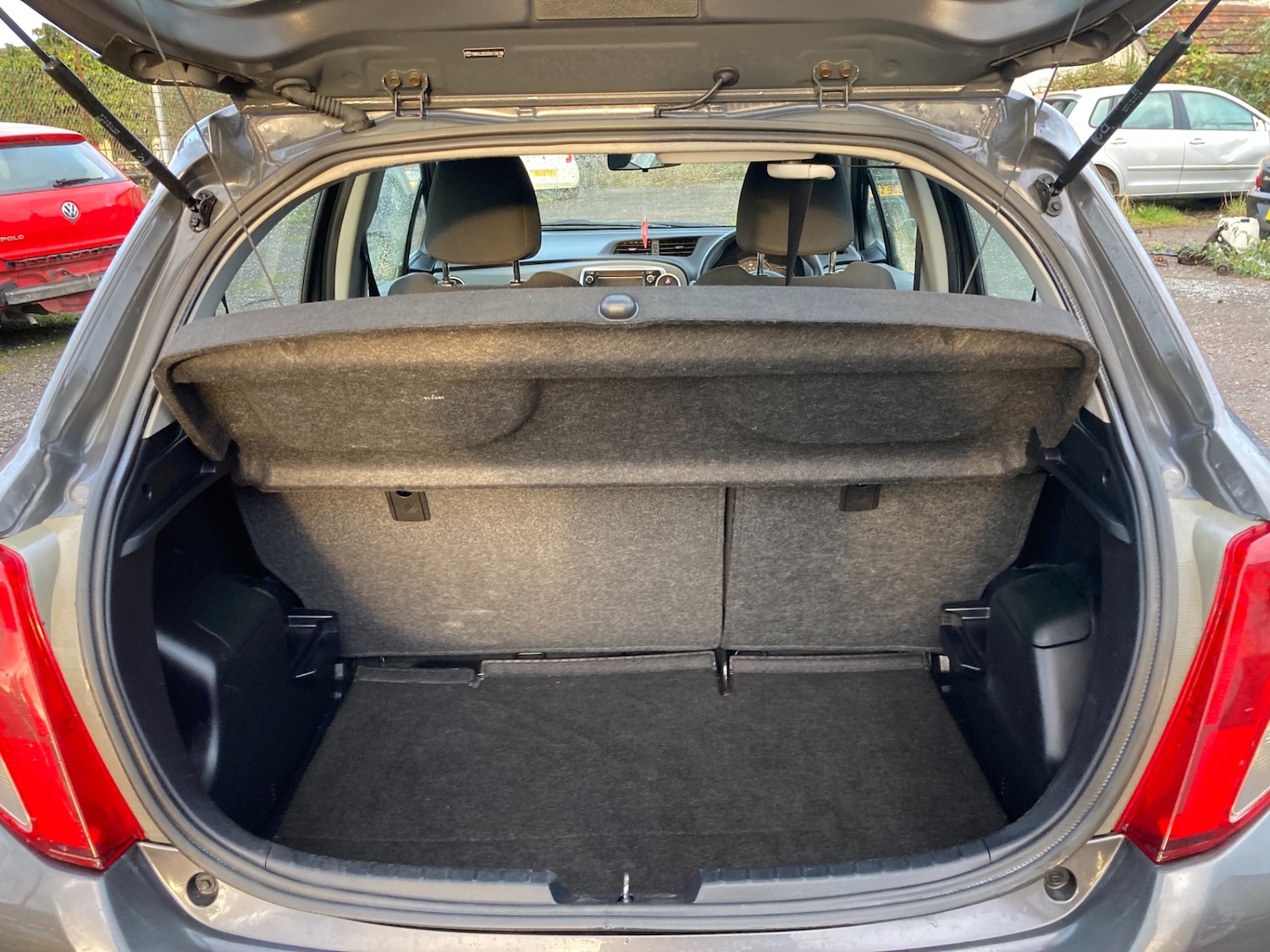 Used Toyota Yaris 2013 for sale - 76373857: Photo 5