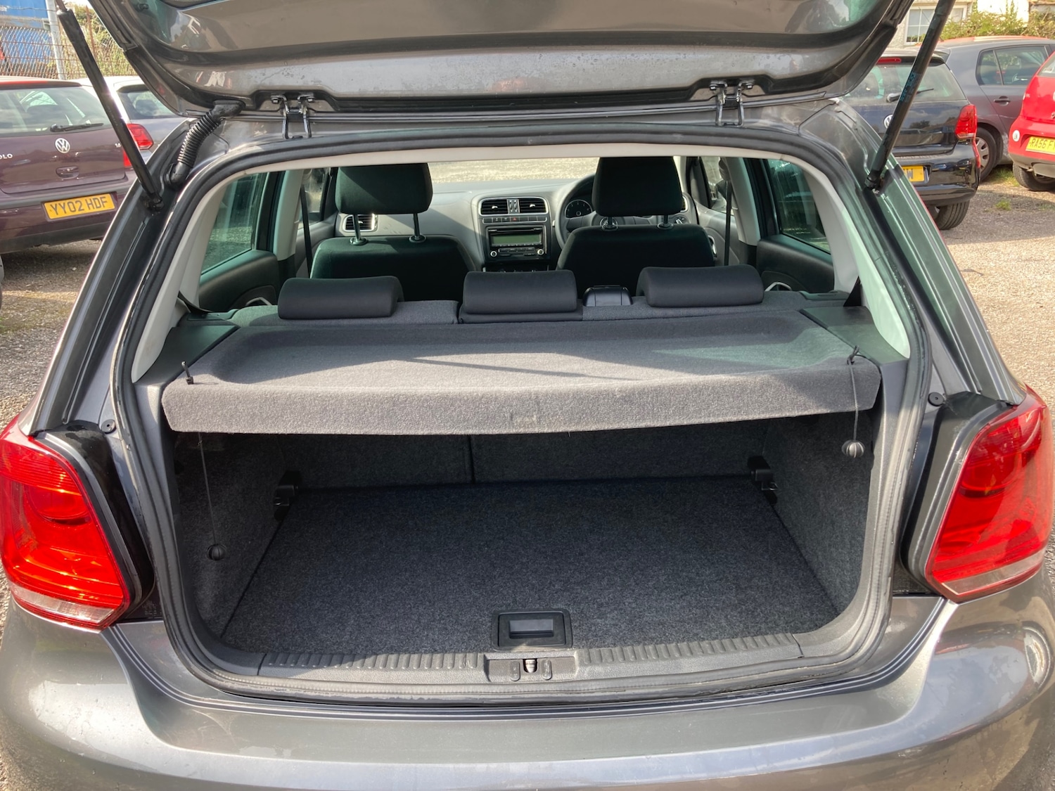 Used Volkswagen Polo 2010 for sale - 78190376: Photo 5