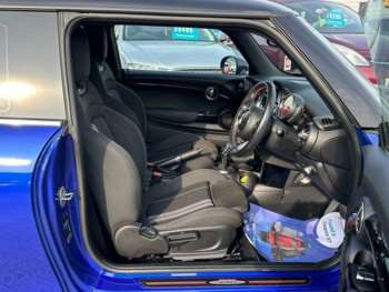 Used MINI Hatch 2018 for sale - 73739771: Photo