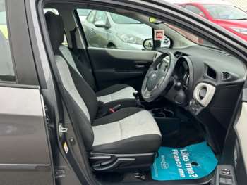 Used Toyota Yaris 2013 for sale - 73469571: Photo