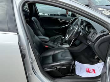 Used Volvo V40 2015 for sale - 79695317: Photo