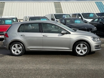 Used Volkswagen Golf 2015 for sale - 75752911: Photo