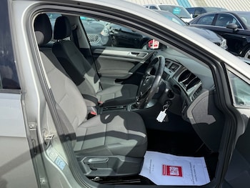 Used Volkswagen Golf 2015 for sale - 75752911: Photo