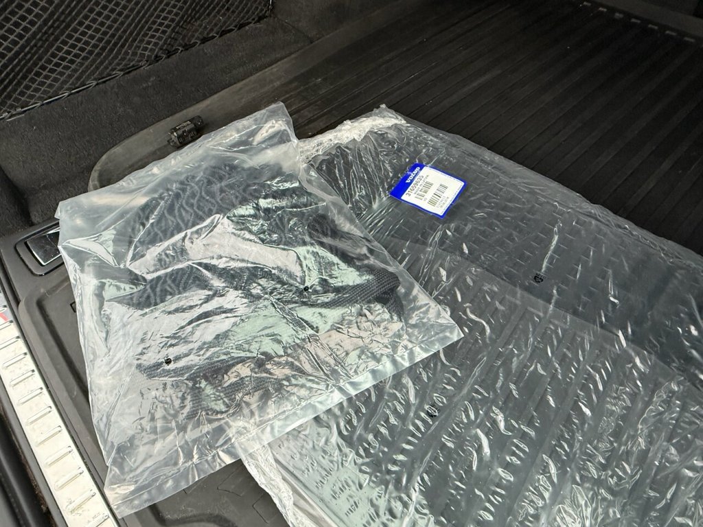 Used Volvo V90 Cross Country 2018 for sale - 76304263: Photo 21