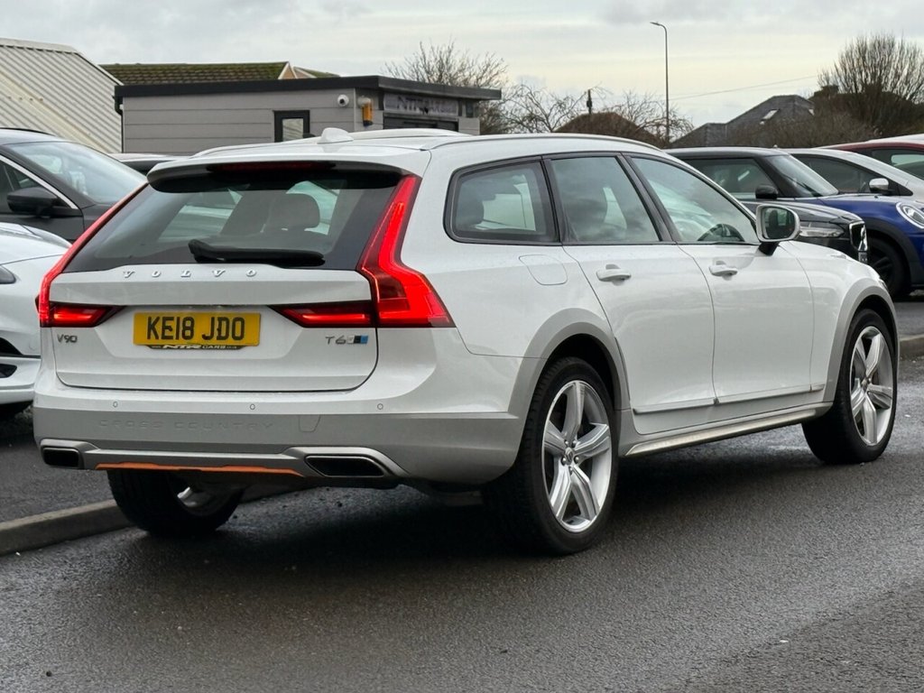Used Volvo V90 Cross Country 2018 for sale - 76304263: Photo 3