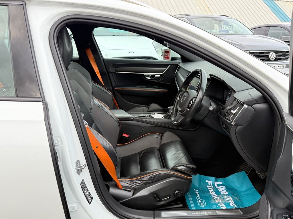 Used Volvo V90 Cross Country 2018 for sale - 76304263: Photo 4