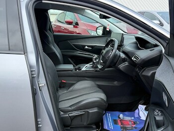 Used Peugeot 3008 2020 for sale - 79000790: Photo