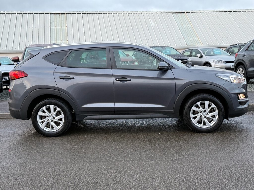 Used Hyundai TUCSON 2018 for sale - 76303907: Photo 2