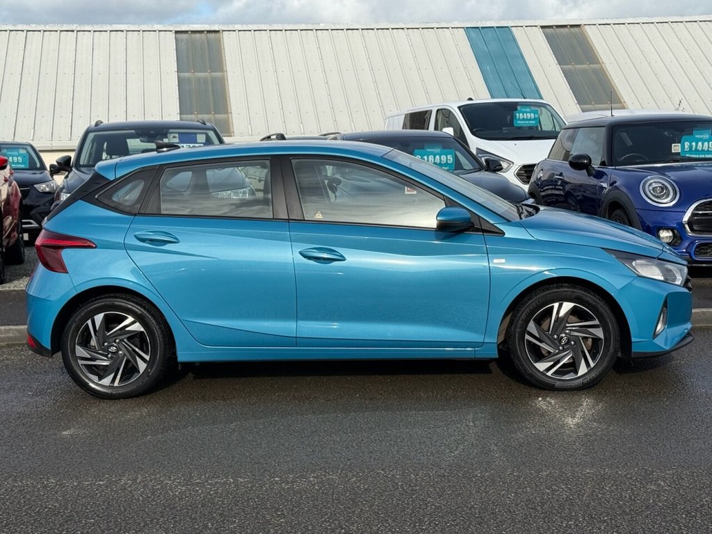 Used Hyundai i20 2023 for sale - 76396183: Photo 2