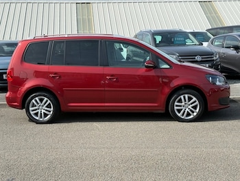 Used Volkswagen Touran 2015 for sale - 75335926: Photo