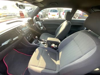Used Volkswagen Beetle 2014 for sale - 79790899: Photo