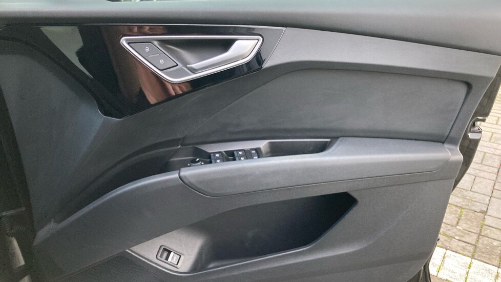 Used Audi Q4 e-tron 2021 for sale - 77010266: Photo 28
