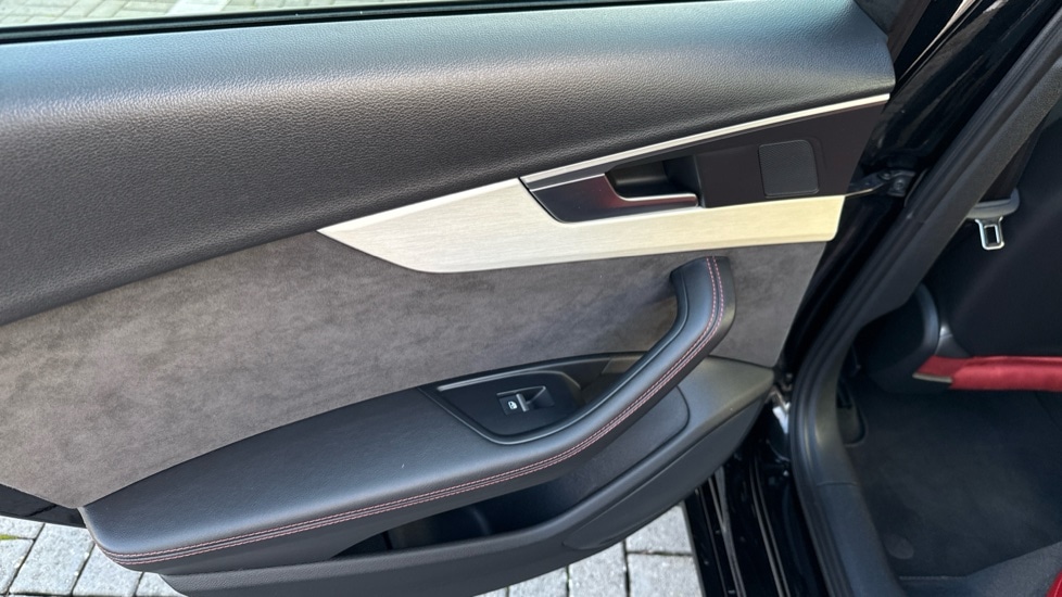 Used Audi A4 2017 for sale - 76872646: Photo 42