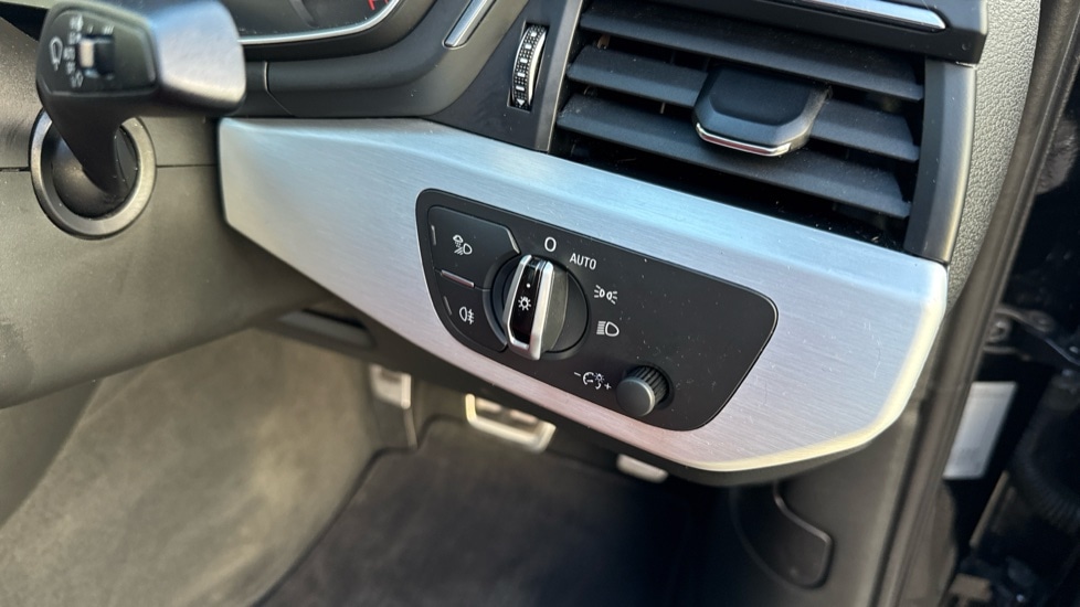 Used Audi A4 2017 for sale - 76872646: Photo 45