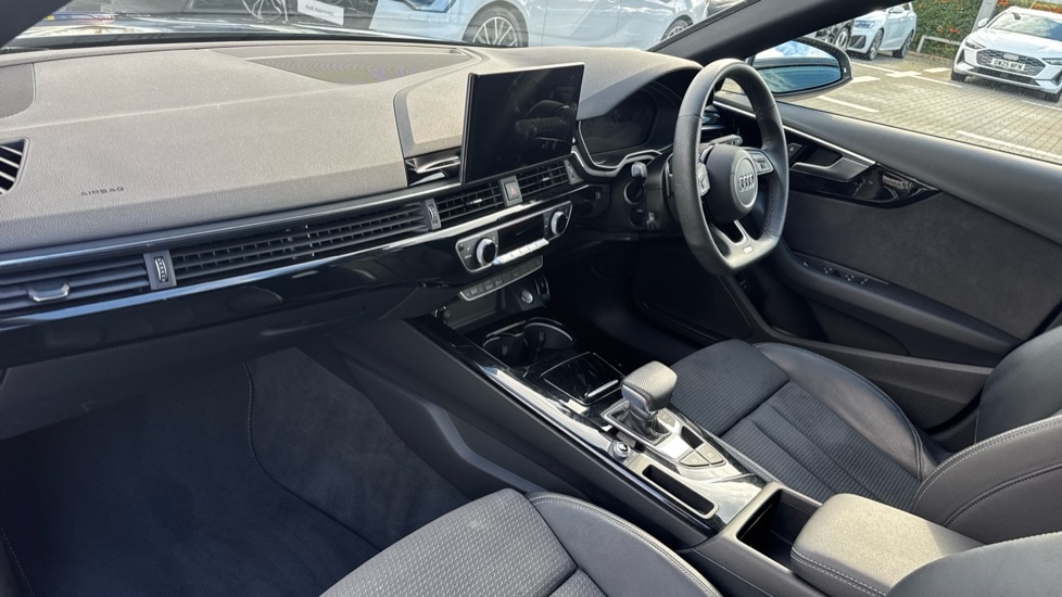 Used Audi A4 2023 for sale - 76154656: Photo 2