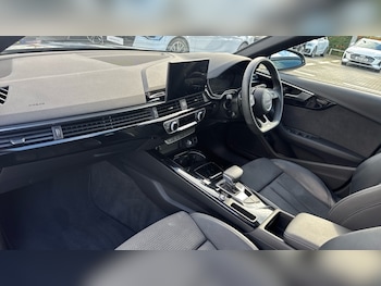 Used Audi A4 2023 for sale - 76154656: Photo