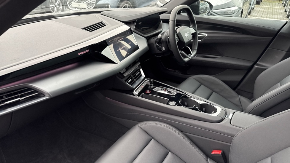 Used Audi e-tron GT 2025 for sale - 76660978: Photo 2