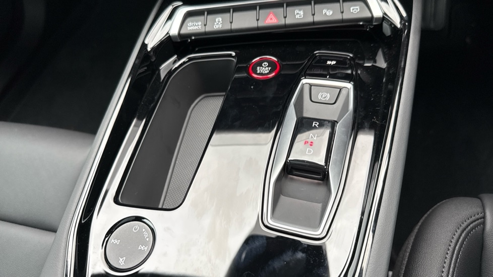 Used Audi e-tron GT 2025 for sale - 76660978: Photo 26