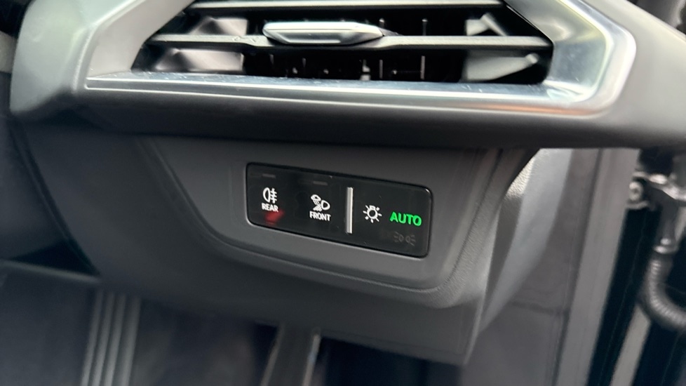 Used Audi e-tron GT 2025 for sale - 76660978: Photo 49