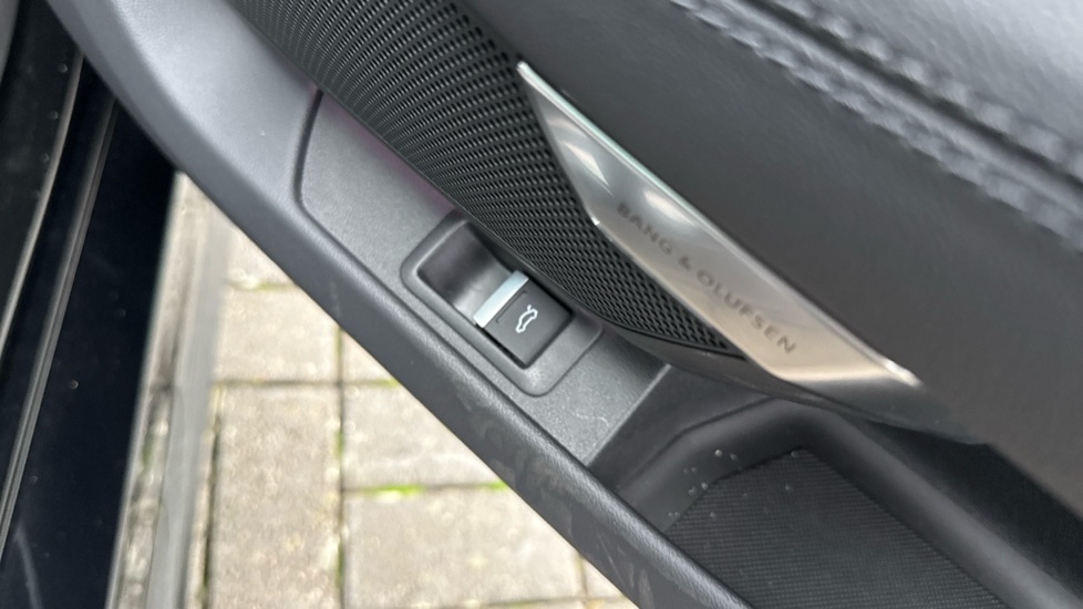 Used Audi e-tron GT 2025 for sale - 76660978: Photo 51