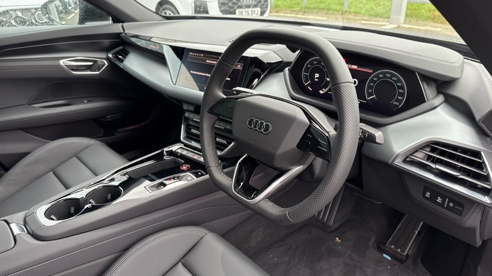 Used Audi e-tron GT 2025 for sale - 76660978: Photo 6