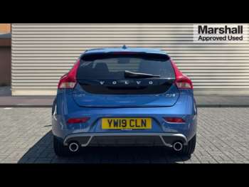Used Volvo V40 2019 for sale - 74962882: Photo