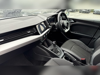 Used Audi A1 2023 for sale - 76146174: Photo 2