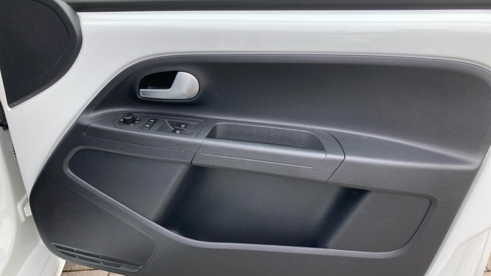 Used Volkswagen up! 2022 for sale - 76869742: Photo 30