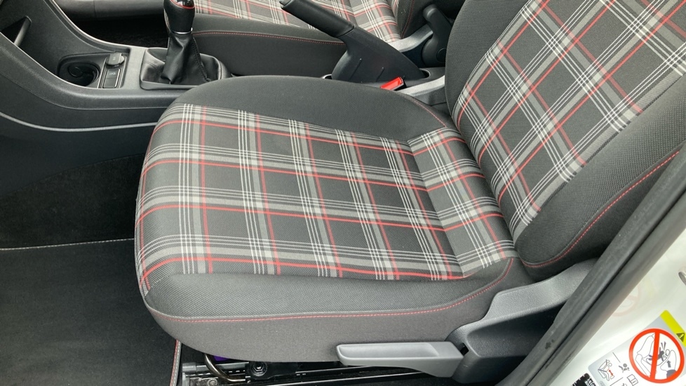 Used Volkswagen up! 2022 for sale - 76869742: Photo 32