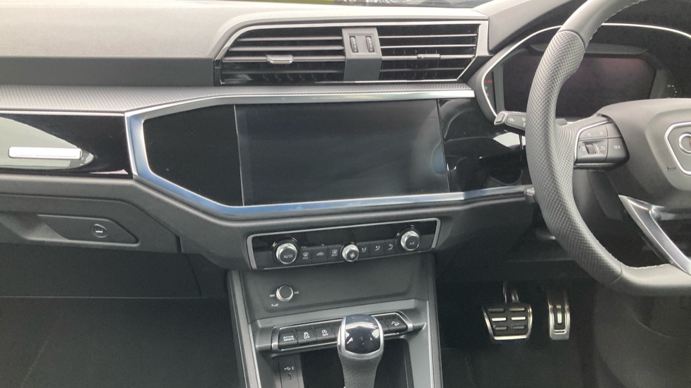 Used Audi Q3 2025 for sale - 76888827: Photo 13