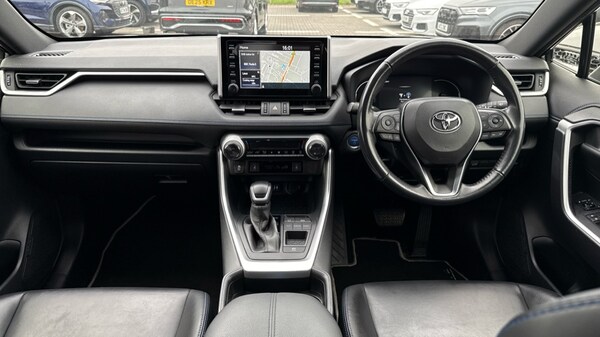 Used Toyota RAV4 2019 for sale - 76112092: Photo 11