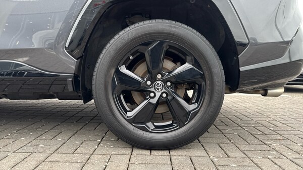 Used Toyota RAV4 2019 for sale - 76112092: Photo 18