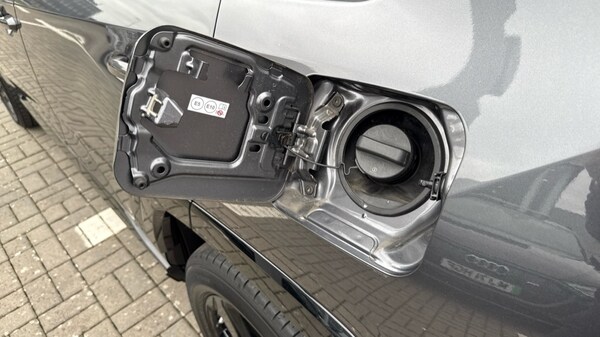 Used Toyota RAV4 2019 for sale - 76112092: Photo 21