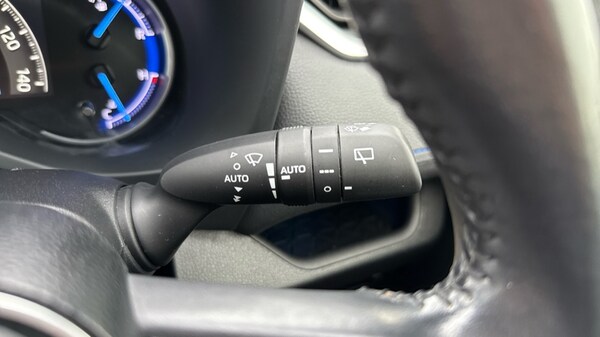 Used Toyota RAV4 2019 for sale - 76112092: Photo 24