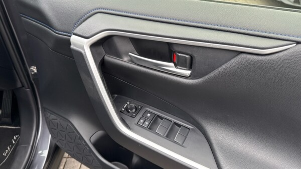 Used Toyota RAV4 2019 for sale - 76112092: Photo 30