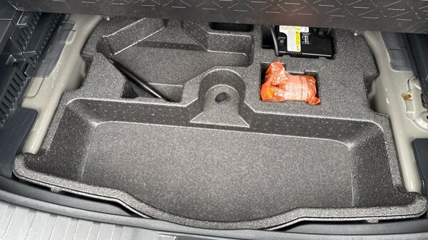 Used Toyota RAV4 2019 for sale - 76112092: Photo 39