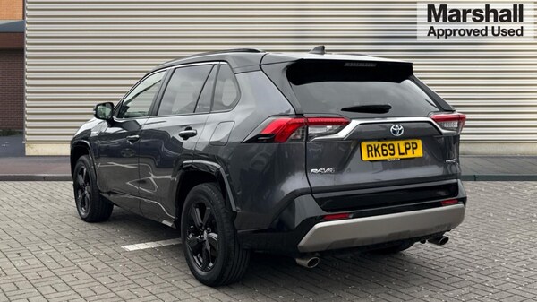 Used Toyota RAV4 2019 for sale - 76112092: Photo 5