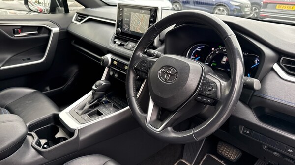 Used Toyota RAV4 2019 for sale - 76112092: Photo 9